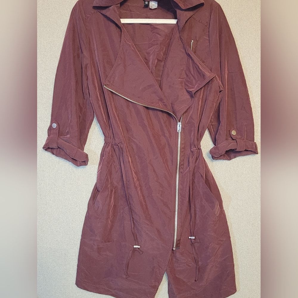 H&M Size 12 Burgundy Trench Coat